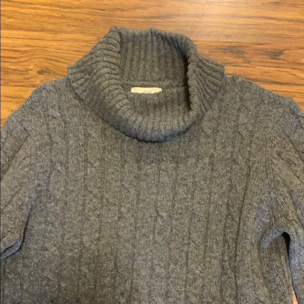Sweater - Picture 2 of 3